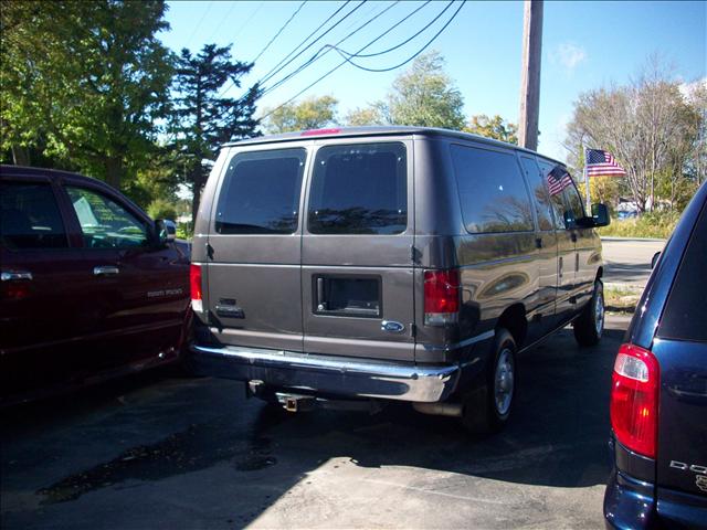 2008 Ford Econoline Wagon Sport 4WD