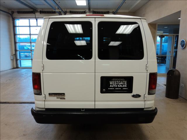 2008 Ford Econoline Wagon SRW