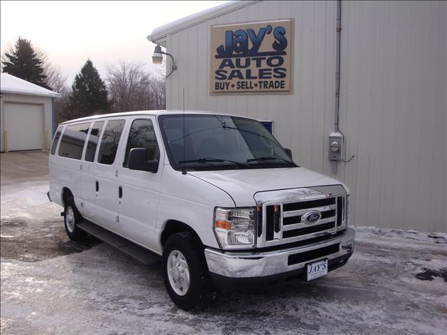 2008 Ford Econoline Wagon Base