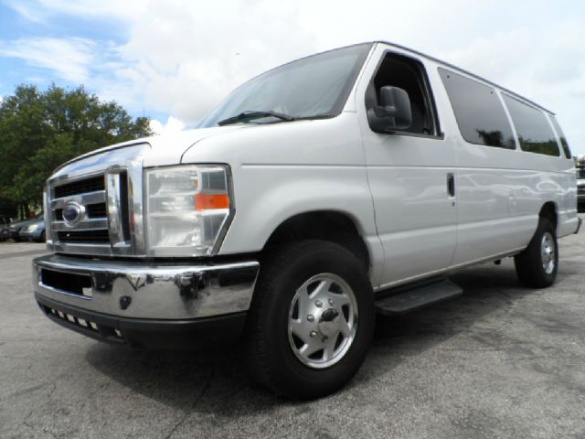 2008 Ford Econoline Wagon 2dr Cpe V6 Manual GT