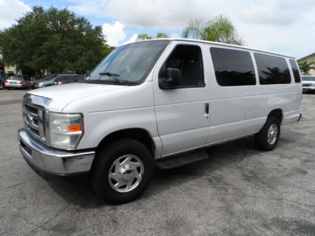 2008 Ford Econoline Wagon 2dr Cpe V6 Manual GT