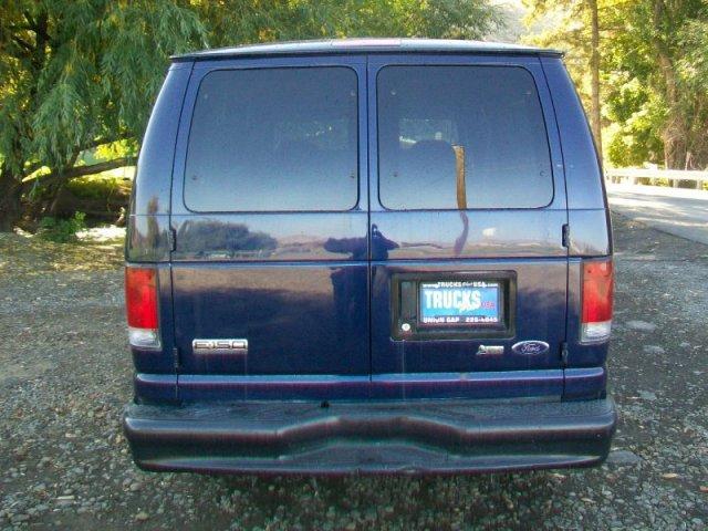 2008 Ford Econoline Wagon Sport 4WD