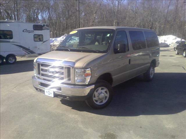 2008 Ford Econoline Wagon 2dr Cpe V6 Manual GT