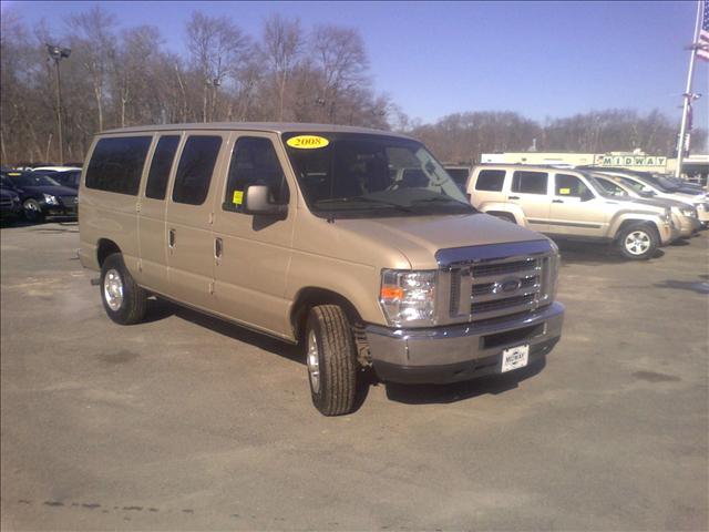 2008 Ford Econoline Wagon 2dr Cpe V6 Manual GT