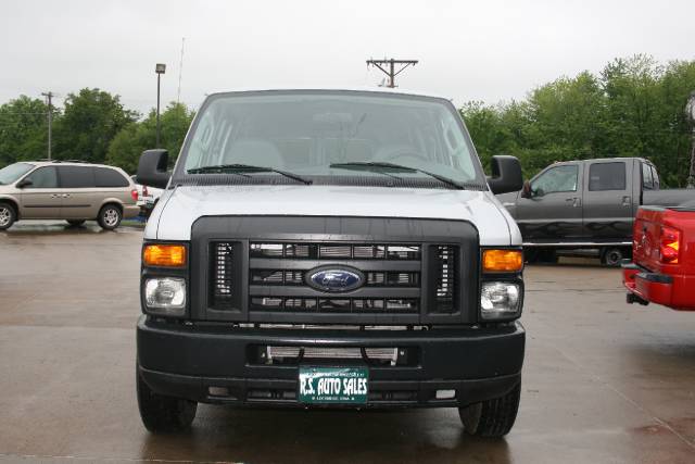 2008 Ford Econoline Wagon Base