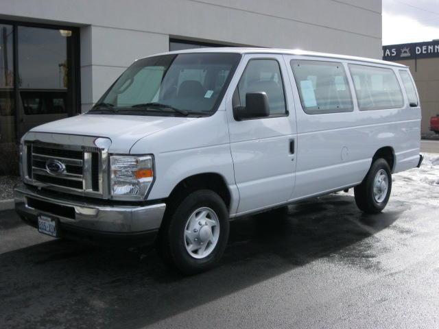 2008 Ford Econoline Wagon GT Deluxe Bullitt