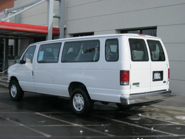 2008 Ford Econoline Wagon GT Deluxe Bullitt