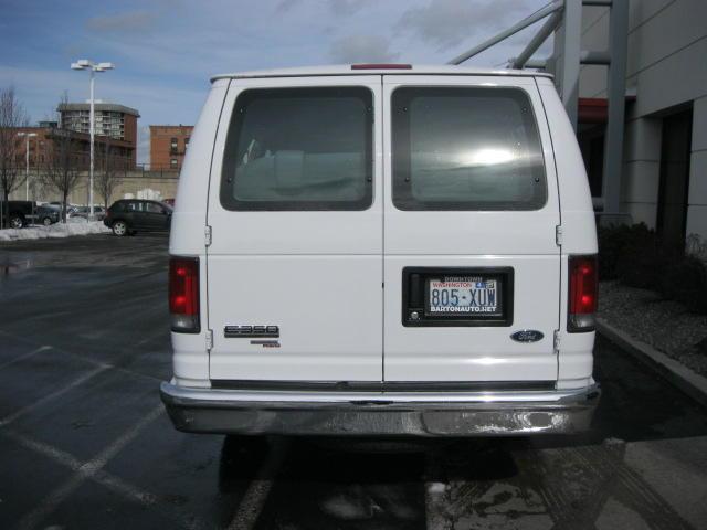 2008 Ford Econoline Wagon GT Deluxe Bullitt