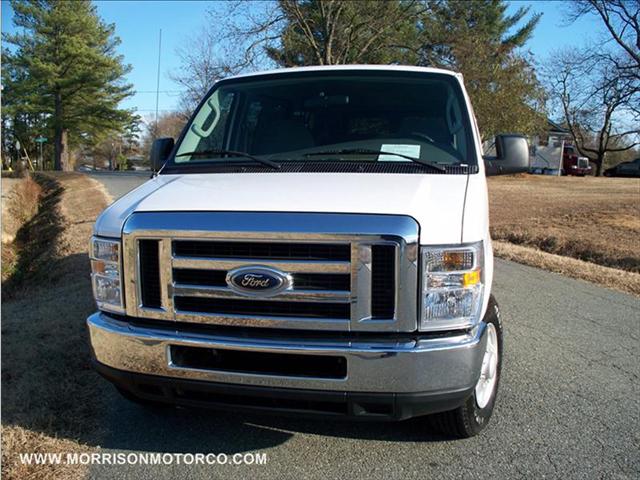 2008 Ford Econoline Wagon Base