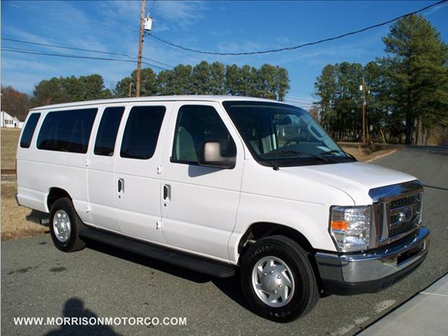 2008 Ford Econoline Wagon Base