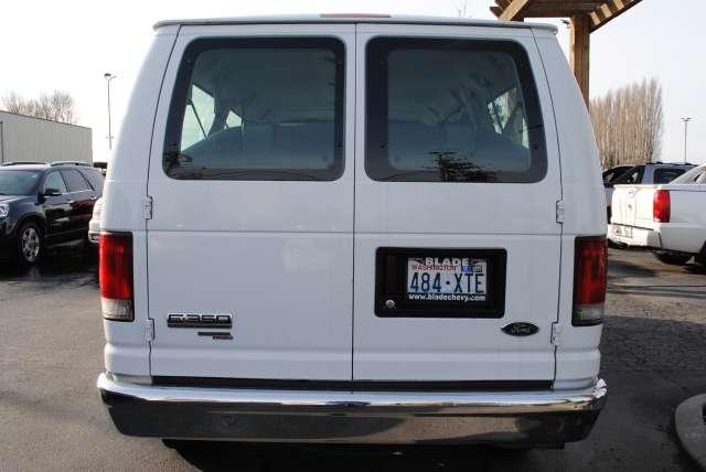 2008 Ford Econoline Wagon ESi