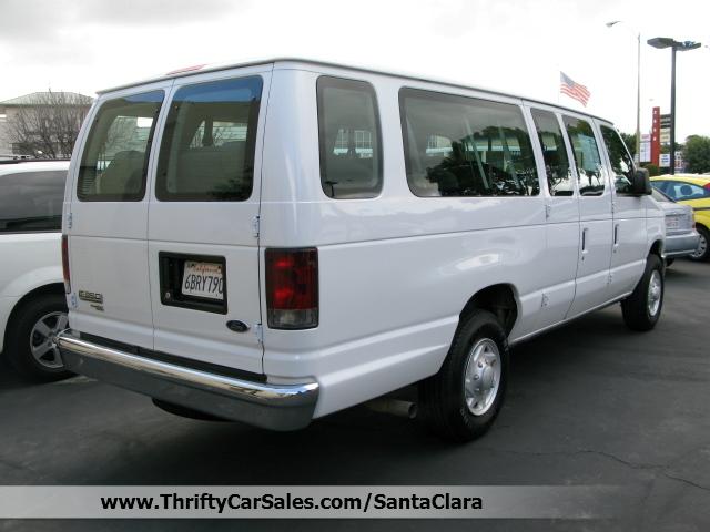 2008 Ford Econoline Wagon Base