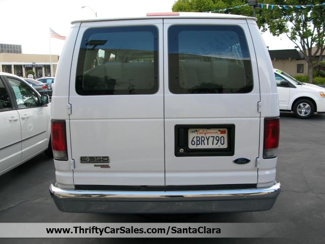 2008 Ford Econoline Wagon Base