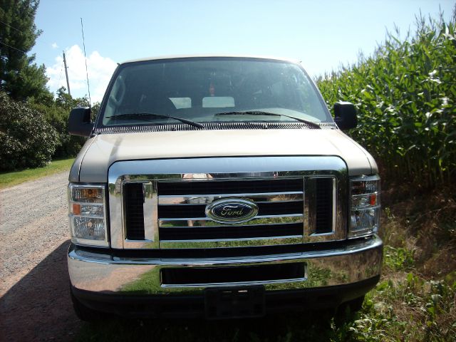 2008 Ford Econoline Wagon 2dr Cpe V6 Manual GT