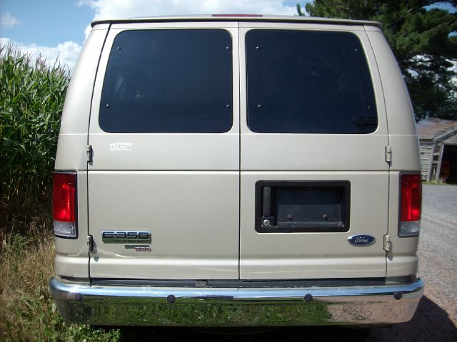 2008 Ford Econoline Wagon 2dr Cpe V6 Manual GT