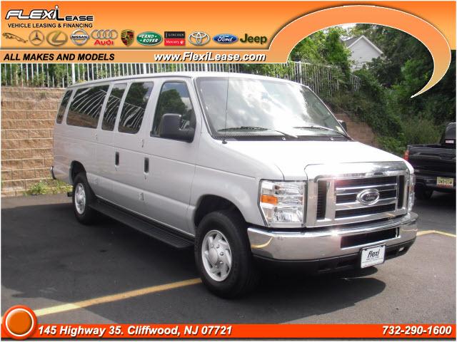 2008 Ford Econoline Wagon ESi