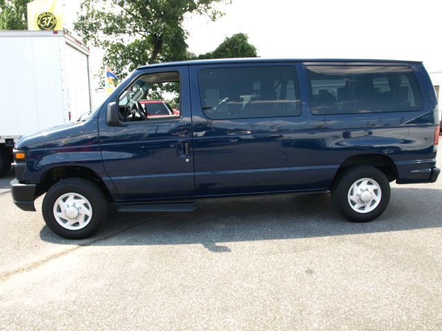 2009 Ford Econoline Wagon Navigation W/premium Pk.plus