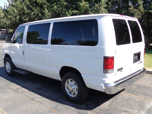 2009 Ford Econoline Wagon GT Deluxe Bullitt