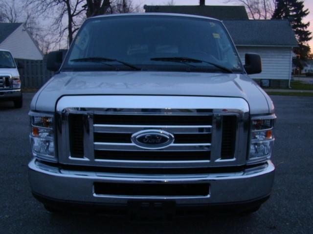 2010 Ford Econoline Wagon Unknown