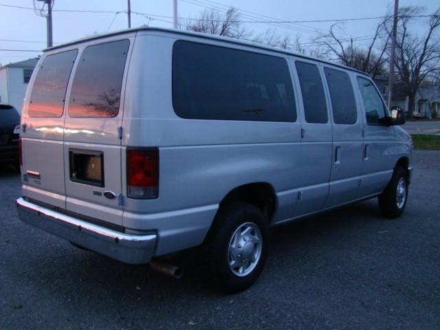 2010 Ford Econoline Wagon Unknown