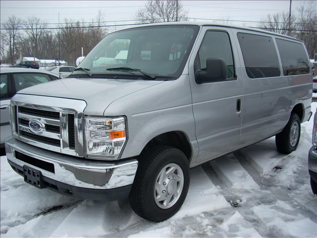 2010 Ford Econoline Wagon ESi