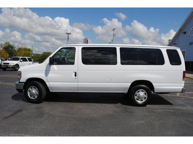 2010 Ford Econoline Wagon CPE