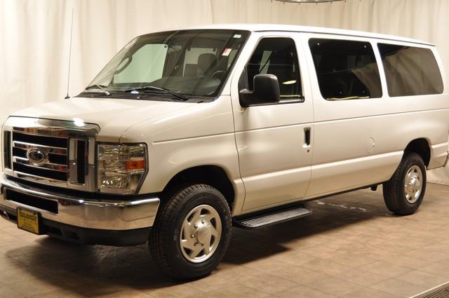 2010 Ford Econoline Wagon ESi