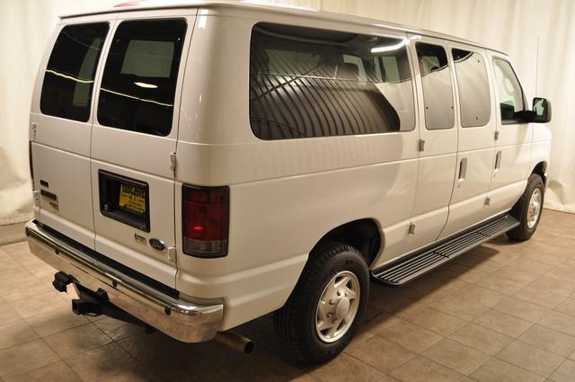 2010 Ford Econoline Wagon ESi