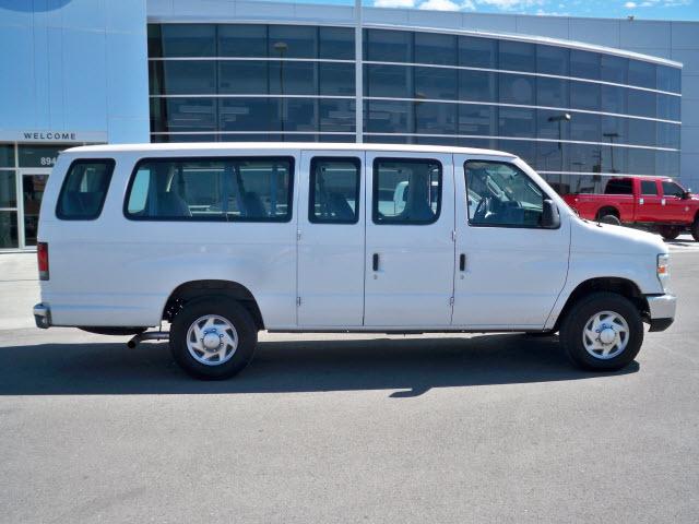 2010 Ford Econoline Wagon ESi