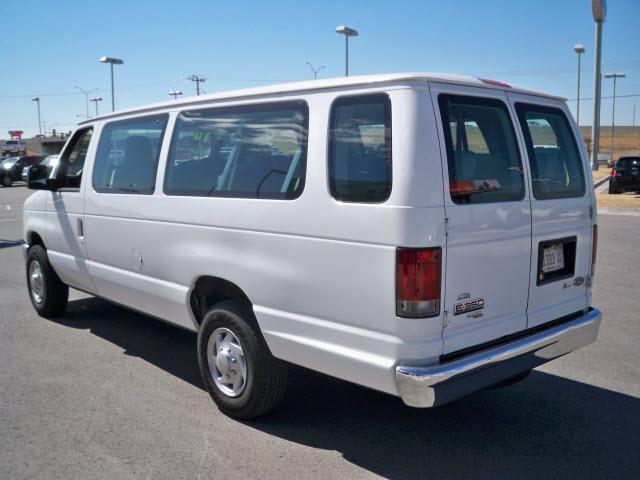 2010 Ford Econoline Wagon ESi