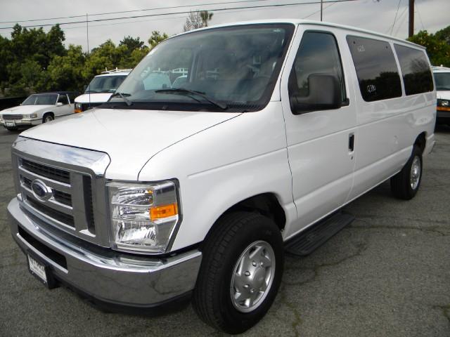 2010 Ford Econoline Wagon 2dr Cpe V6 Manual GT