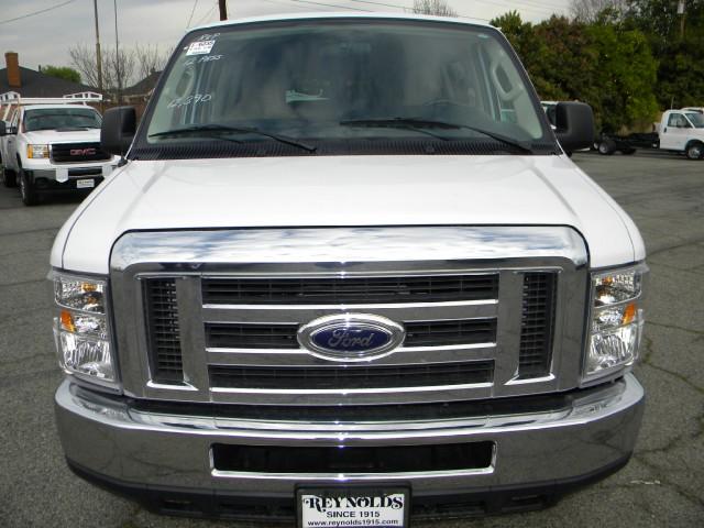 2010 Ford Econoline Wagon 2dr Cpe V6 Manual GT