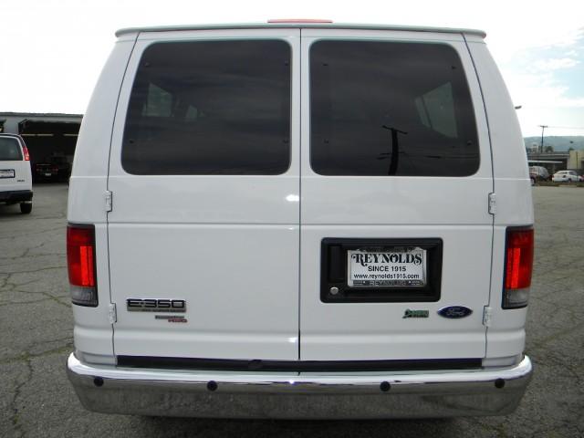 2010 Ford Econoline Wagon 2dr Cpe V6 Manual GT