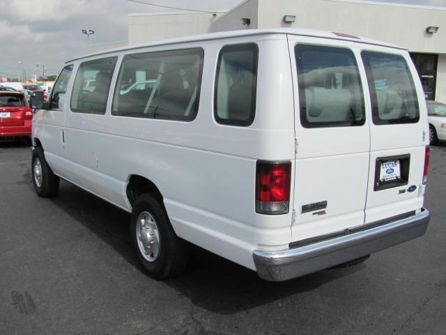 2010 Ford Econoline Wagon Unknown