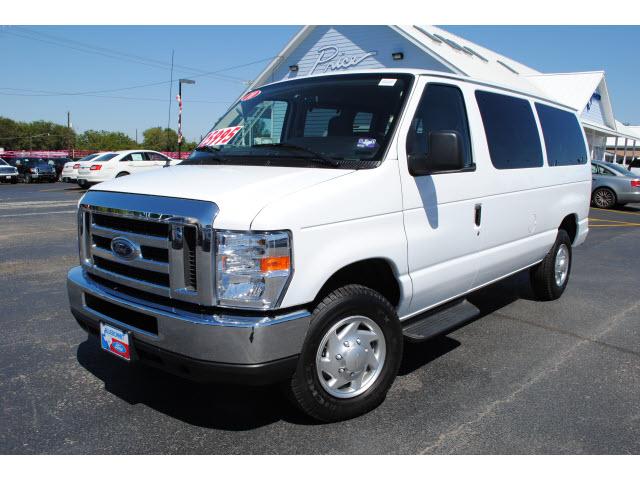 2010 Ford Econoline Wagon ESi