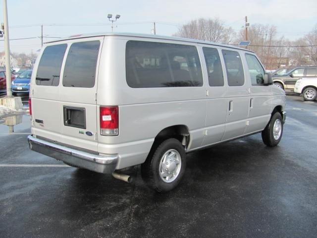 2010 Ford Econoline Wagon Unknown