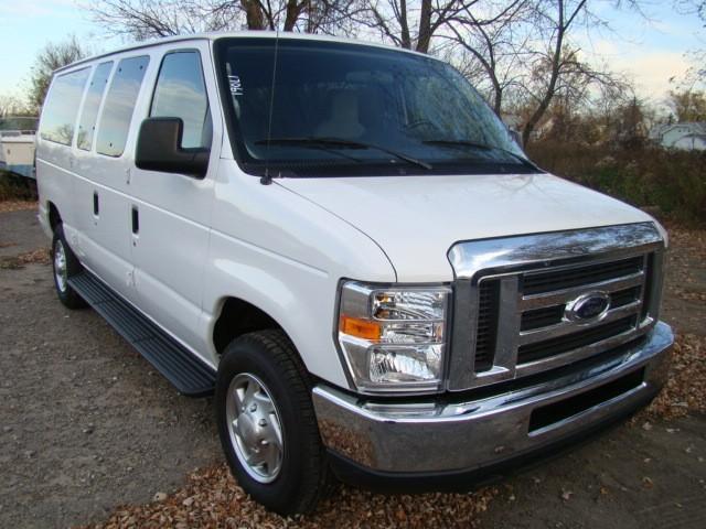 2010 Ford Econoline Wagon ESi