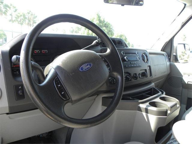 2010 Ford Econoline Wagon With Navigation, Bluetoothand Sunroof