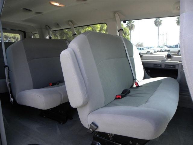 2010 Ford Econoline Wagon With Navigation, Bluetoothand Sunroof