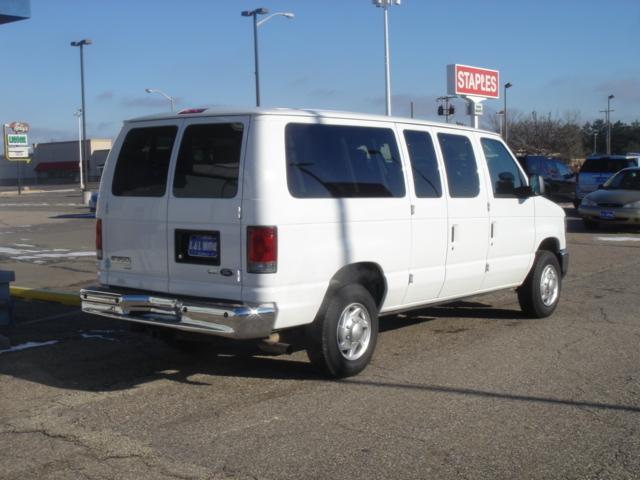 2010 Ford Econoline Wagon ESi