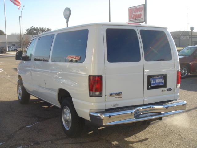 2010 Ford Econoline Wagon ESi