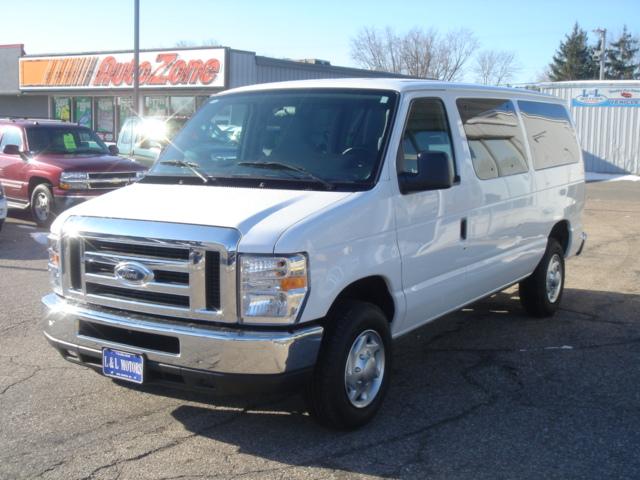 2010 Ford Econoline Wagon ESi