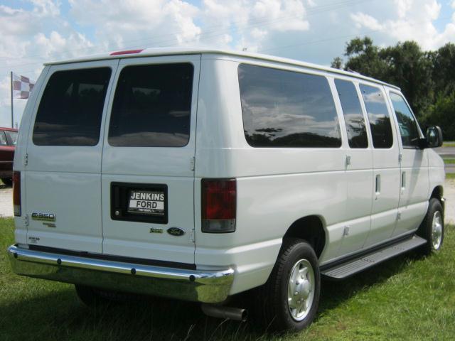 2010 Ford Econoline Wagon Unknown