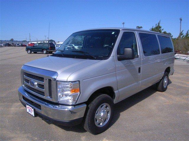 2010 Ford Econoline Wagon ESi