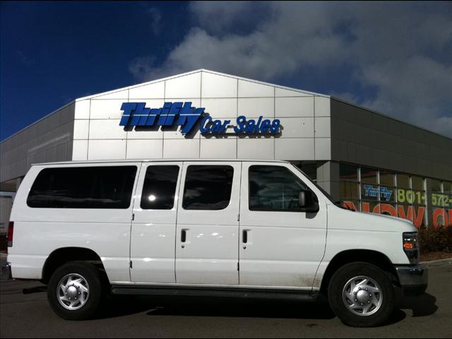 2010 Ford Econoline Wagon Sport 4WD