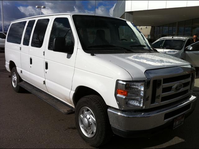 2010 Ford Econoline Wagon Sport 4WD