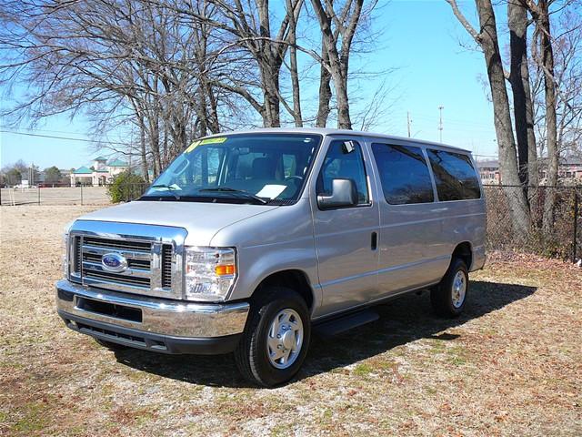 2010 Ford Econoline Wagon ESi