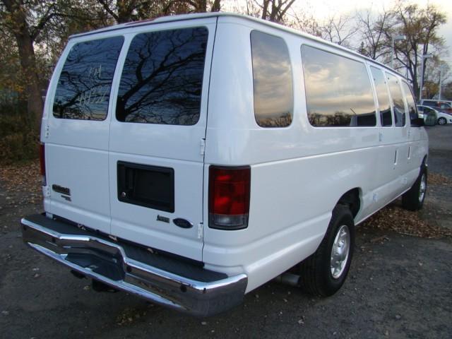 2010 Ford Econoline Wagon Sport 4WD