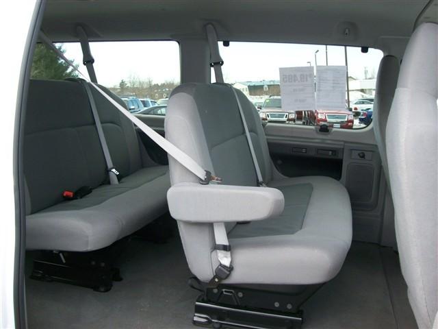 2010 Ford Econoline Wagon SLE Duramax 4X4