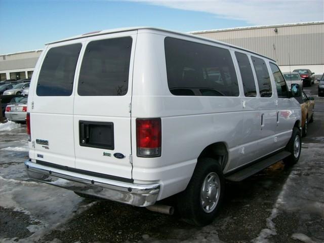 2010 Ford Econoline Wagon SLE Duramax 4X4